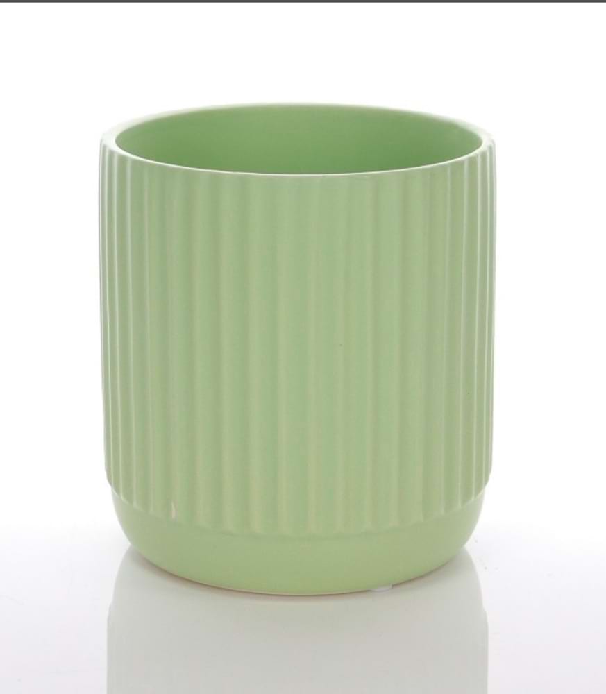 Short cylinder vase ribbed in Pistachio 