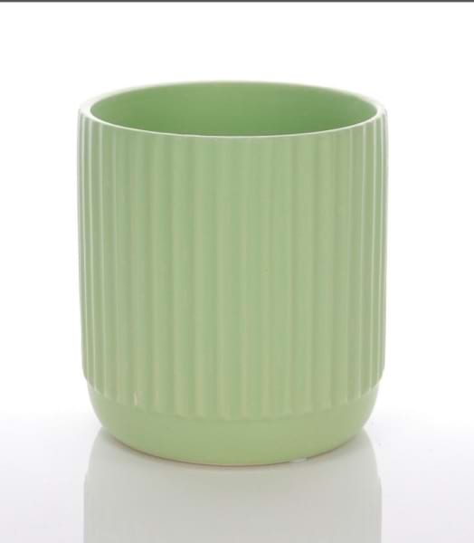 Short cylinder vase ribbed in Pistachio 